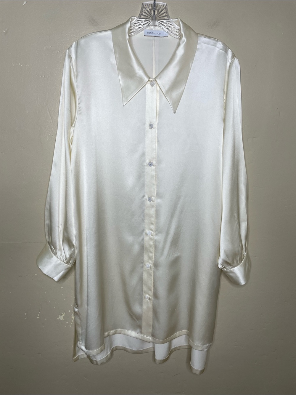 SILK MAISON Ivory MULLBERRY Silk Long Button Down Quiet Luxury Shirt Blouse Lg - Picture 14 of 14